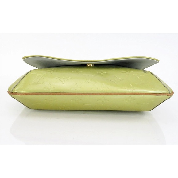 Louis Vuitton Lime Green Crossbody Bag - Picture 4 of 16